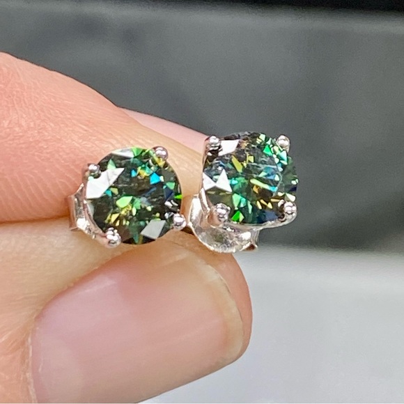 Certified 1 Carat Green Diamond Stud Earrings ~ Authentic Moissanite Studs - Picture 9 of 10